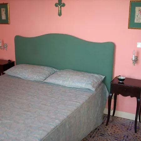 Di Elizabeth A1 4 Posti Letto *