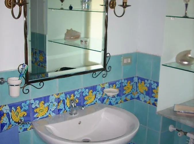 Di Elizabeth A1 4 Posti Letto Hébergement de vacances Milazzo